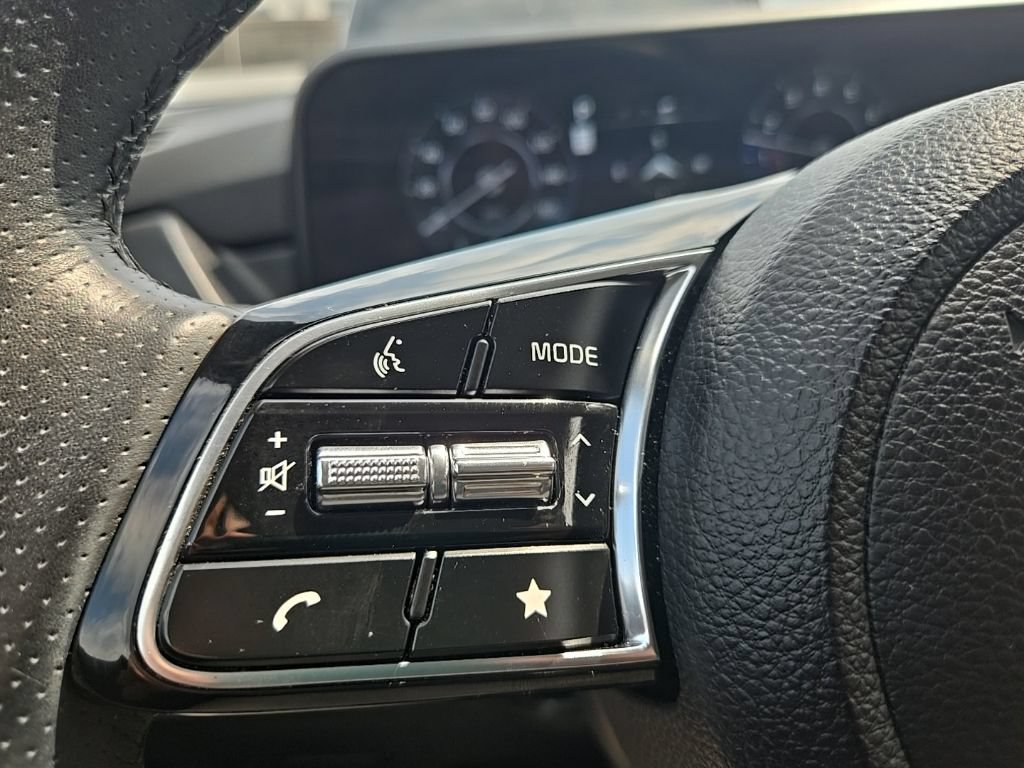 Certified 2024 Kia Seltos SX AWD/4WD image 17
