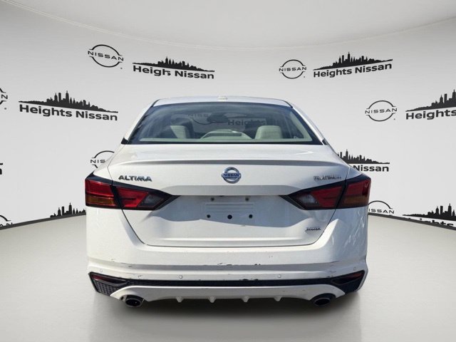 Certified 2019 Nissan Altima 2.5 Platinum AWD/4WD image 3