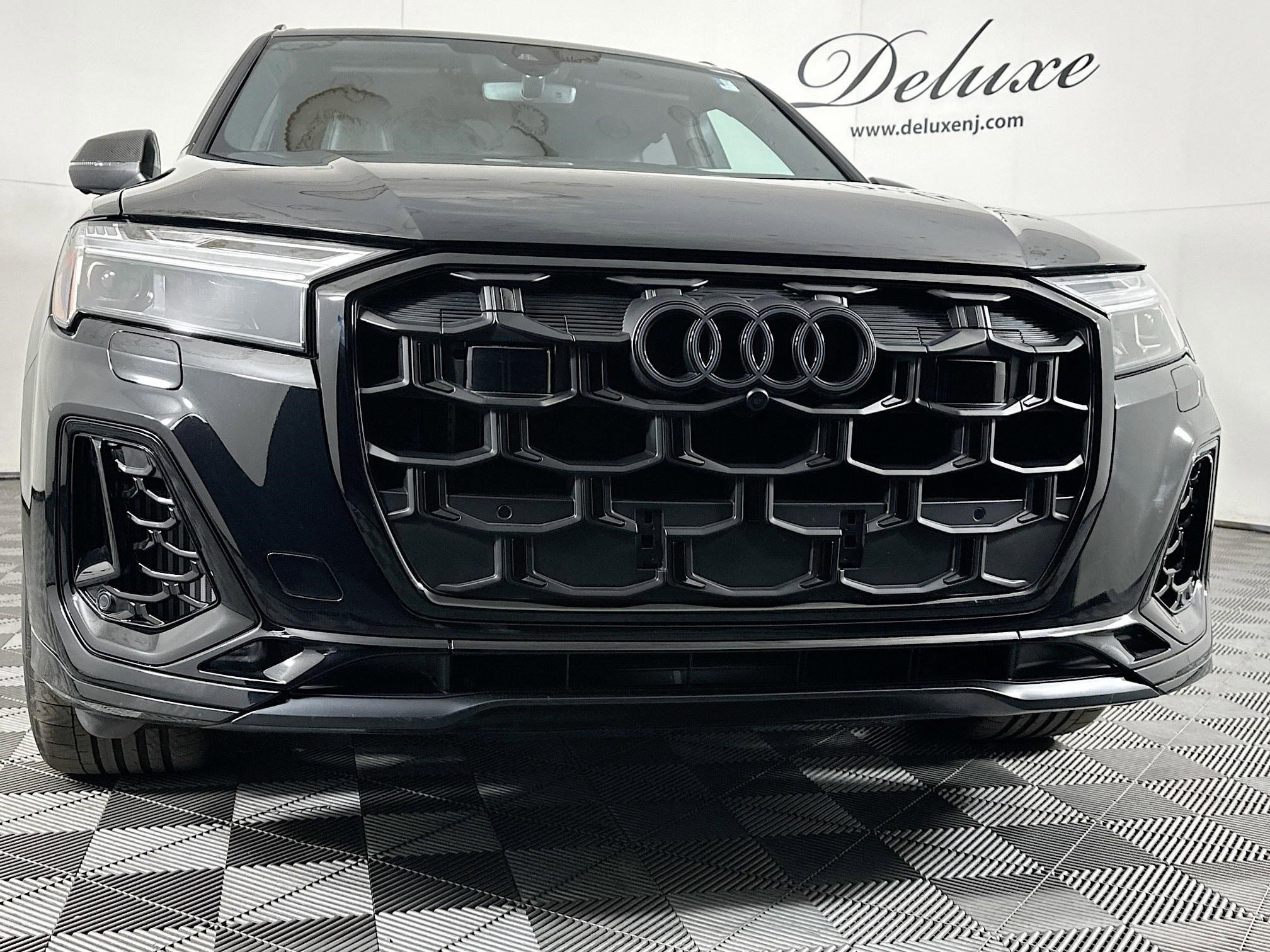 Used 2025 Audi SQ7 Premium Plus w/ Executive Package AWD/4WD image 32