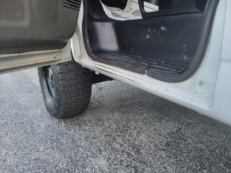 Used 2011 Chevrolet Express 1500 AWD image 21