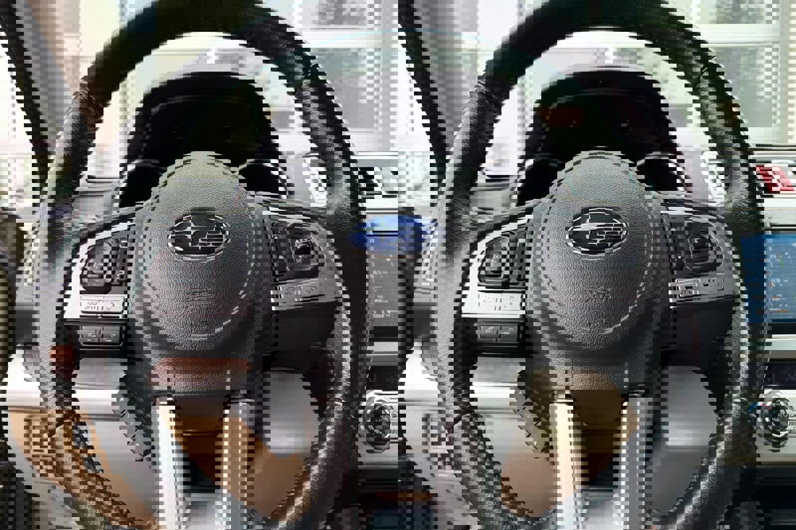 Used 2016 Subaru Outback 3.6R Limited image 26