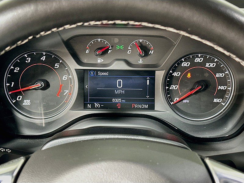 Used 2022 Chevrolet Camaro LT RWD image 12