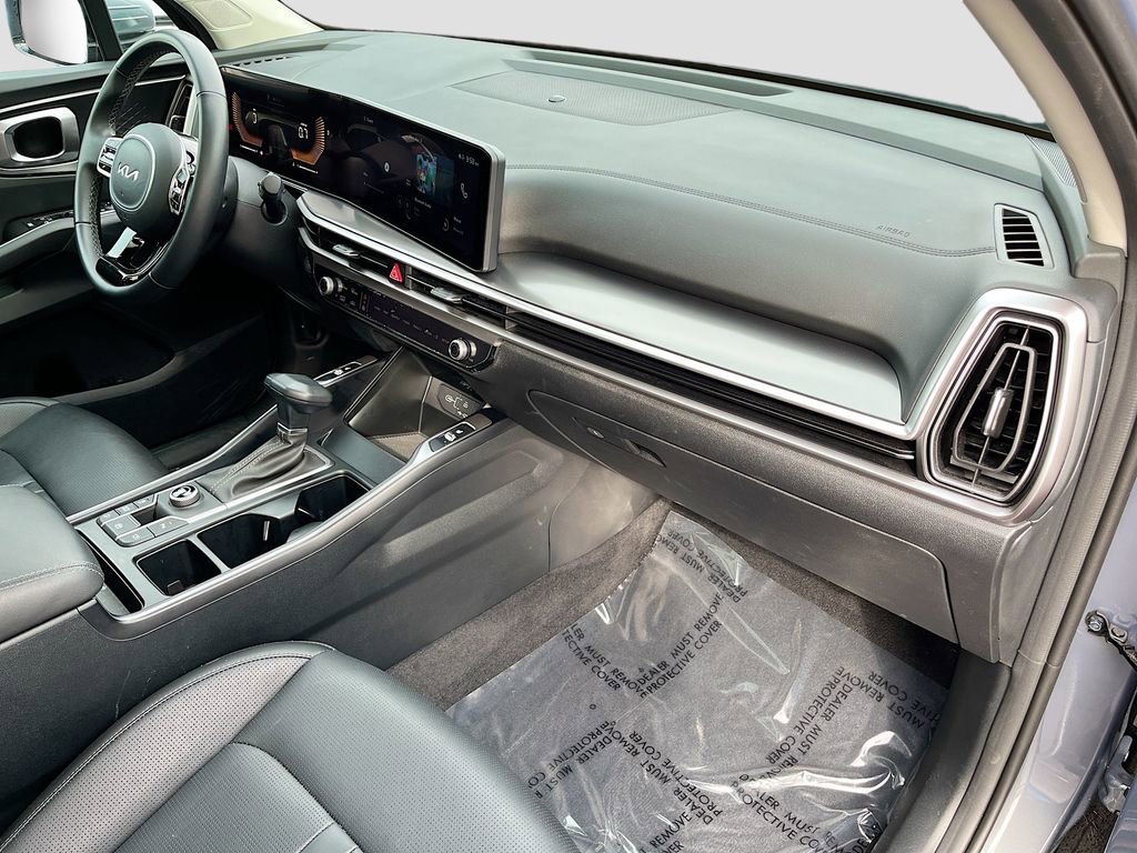 Certified 2025 Kia Sorento S w/ Panoramic Sunroof Package FWD image 37