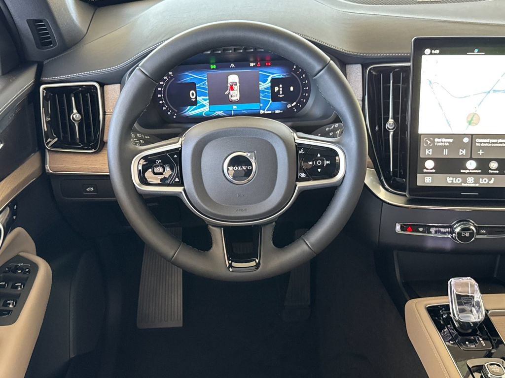 New 2026 Volvo XC90 B6 Plus w/ Protection Package Premier AWD/4WD image 13