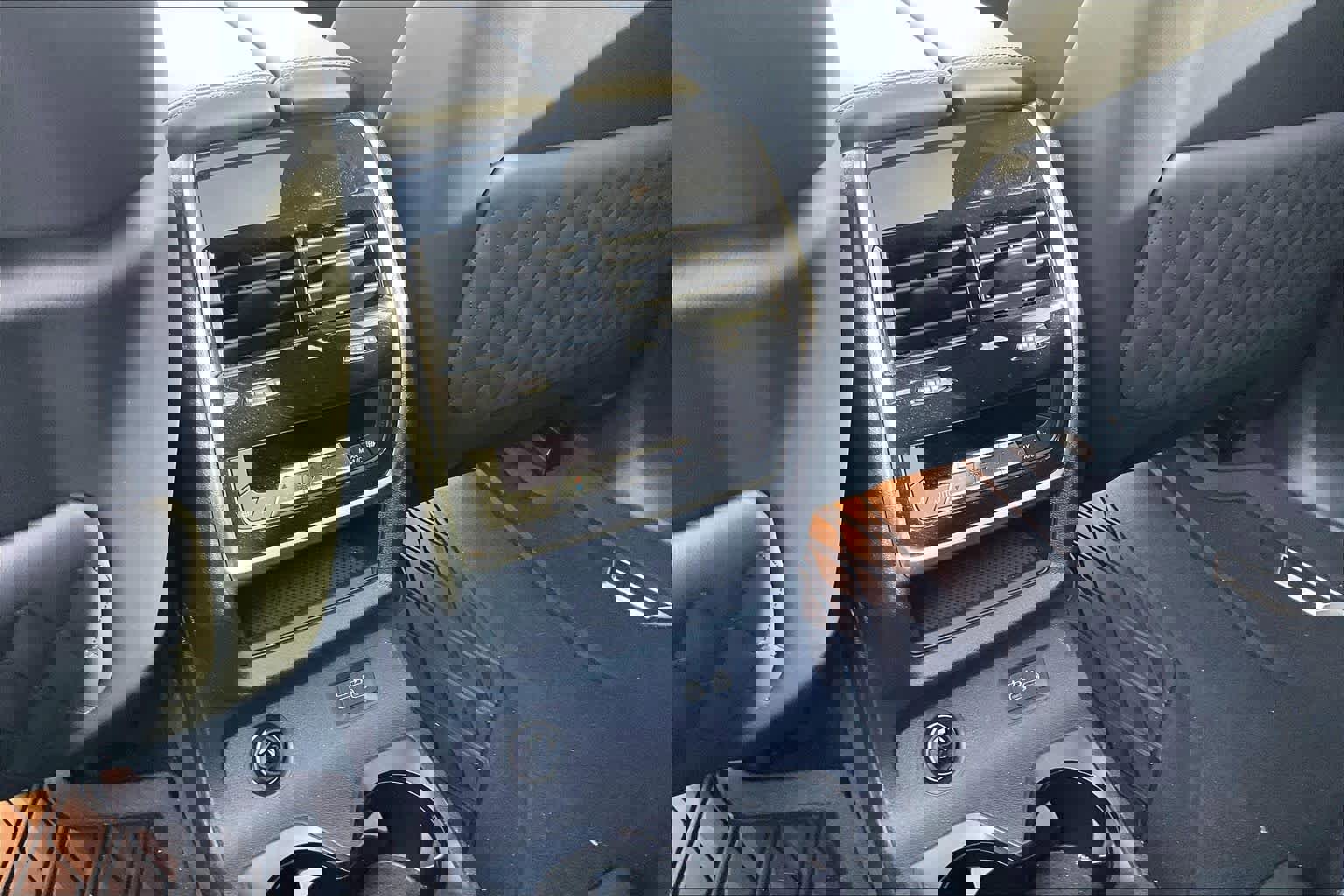 Used 2025 BMW X7 M60i image 35