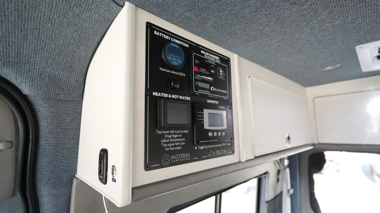 Used 2022 Mercedes-Benz Sprinter 2500 image 23