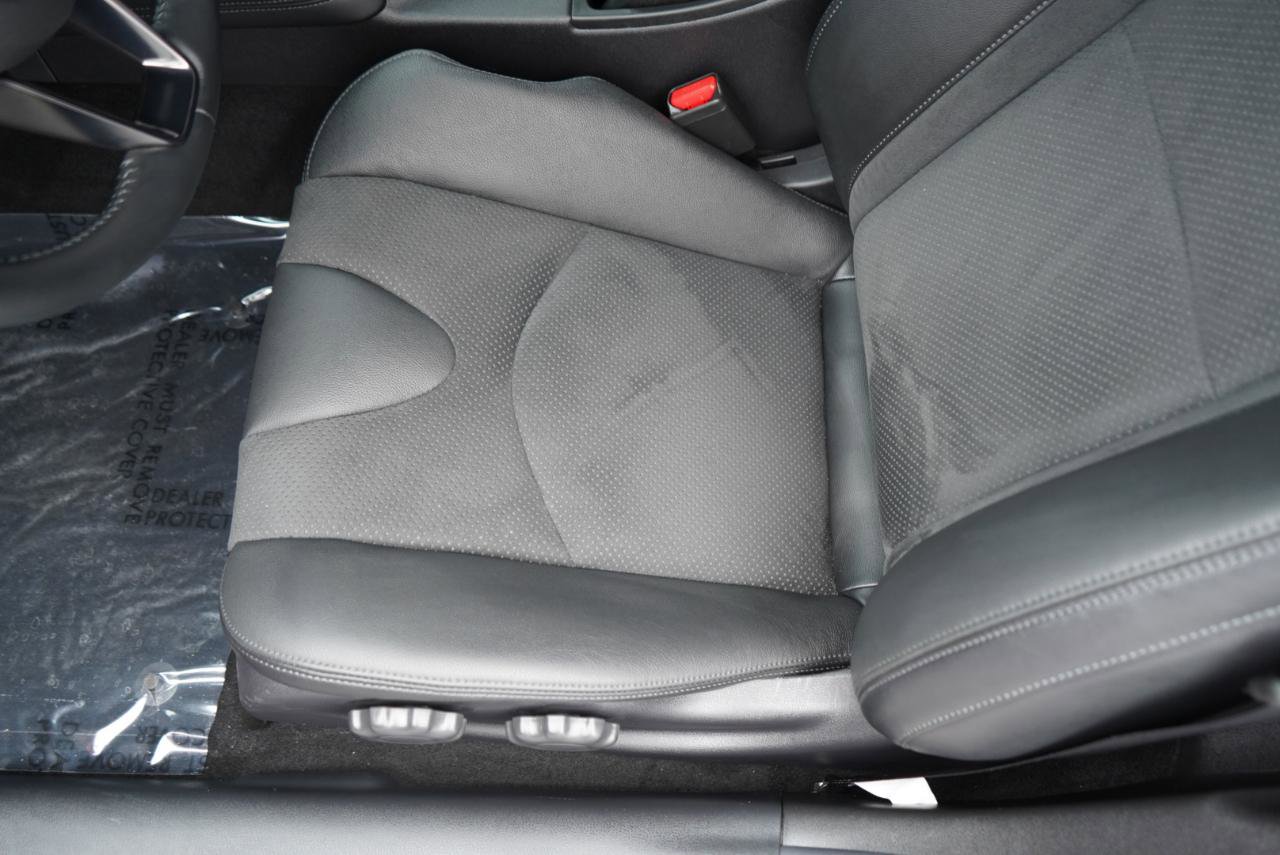 Used 2024 Nissan Z Performance w/ Heritage Edition image 21