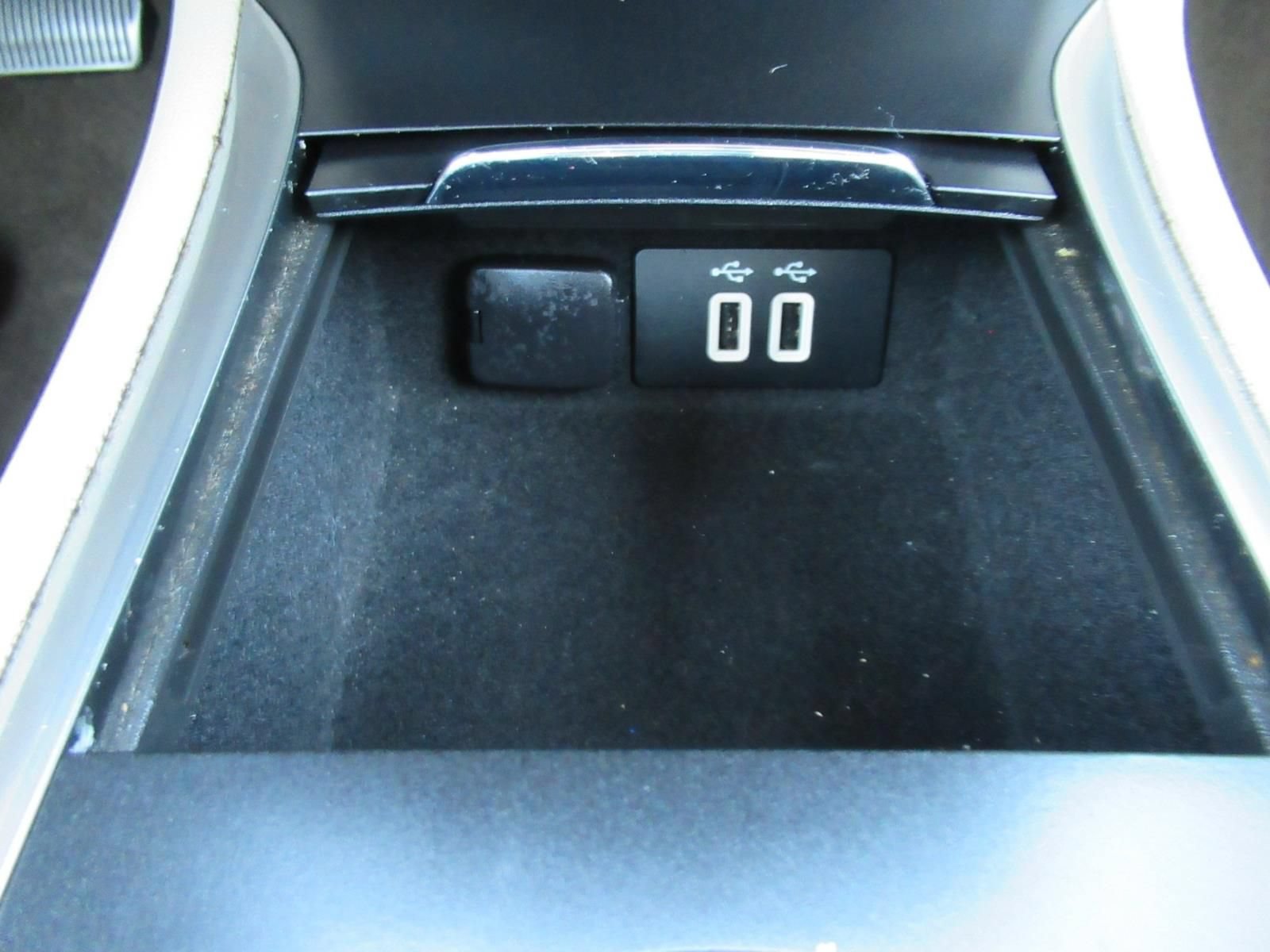 Used 2019 Lincoln MKC Premiere FWD image 27
