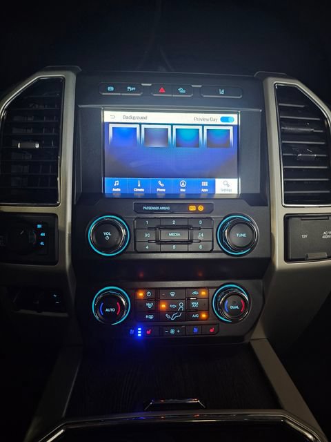 Used 2021 Ford F250 Lariat AWD/4WD image 29
