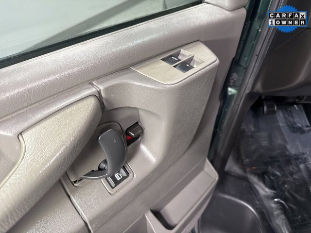 Used 2015 Chevrolet Express 2500 Work Van image 7