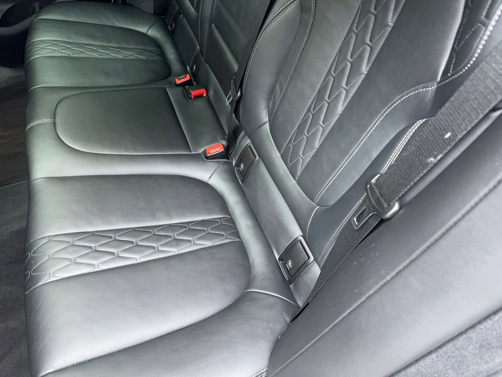 Used 2023 BMW X6 xDrive40i image 44