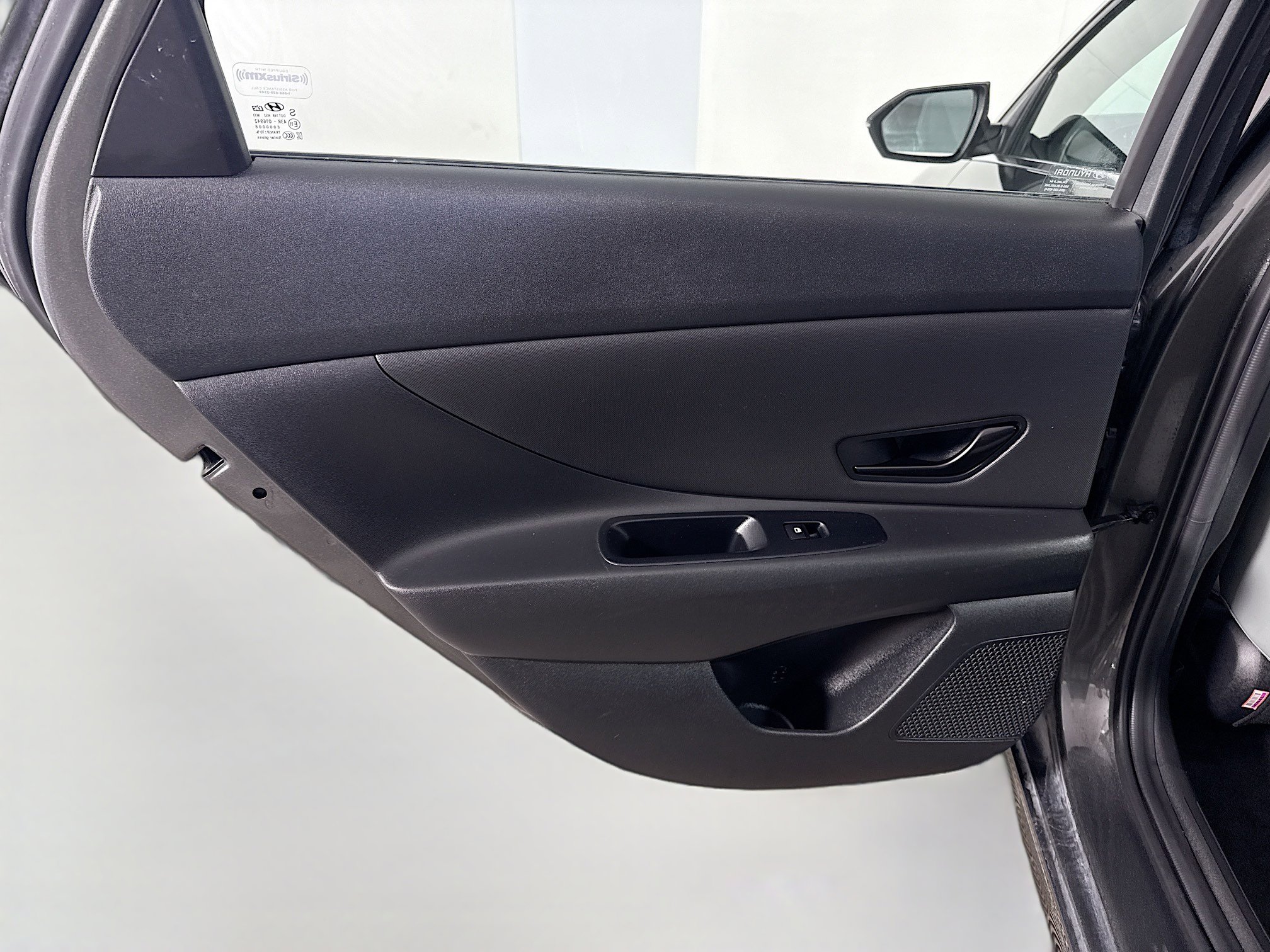 Used 2024 Hyundai Elantra Limited image 26