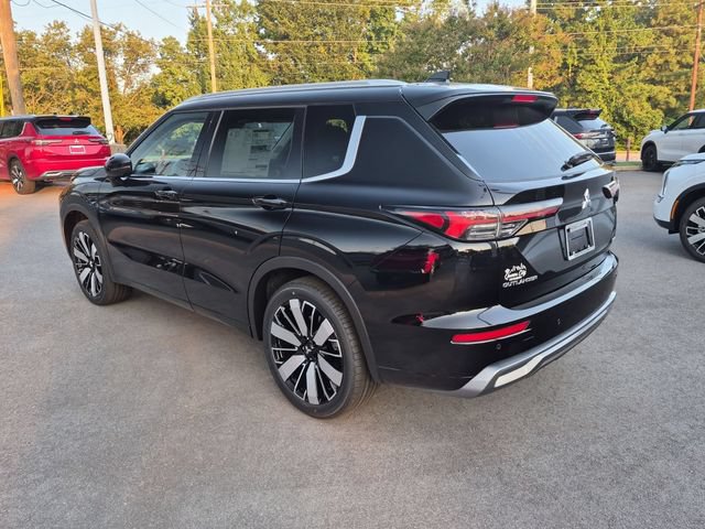 New 2026 Mitsubishi Outlander SEL FWD image 5