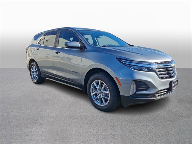 Used 2023 Chevrolet Equinox LT w/ Driver Convenience Package image 3