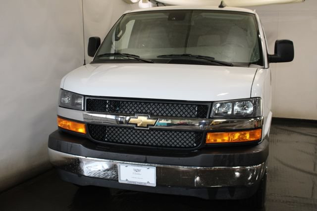 Used 2025 Chevrolet Express 3500 LT w/ LT Preferred Equipment Group RWD image 3