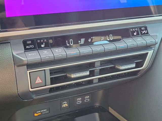 Used 2026 Toyota Camry XSE FWD image 16