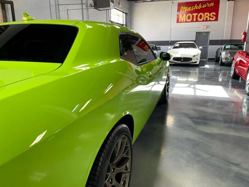 Used 2015 Dodge Challenger SRT Hellcat image 13