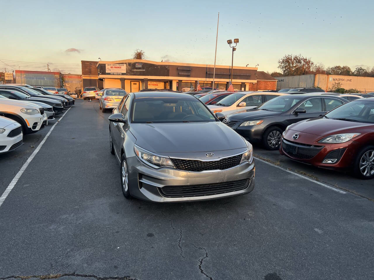 Used 2018 Kia Optima LX FWD image 5
