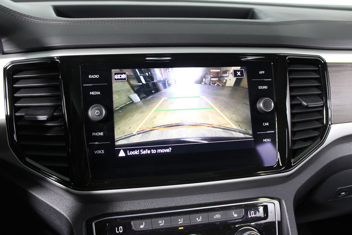 Used 2023 Volkswagen Atlas SE w/ Panoramic Sunroof Package FWD image 25
