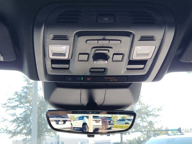 Used 2023 Cadillac Escalade ESV Sport w/ Touring Package image 17