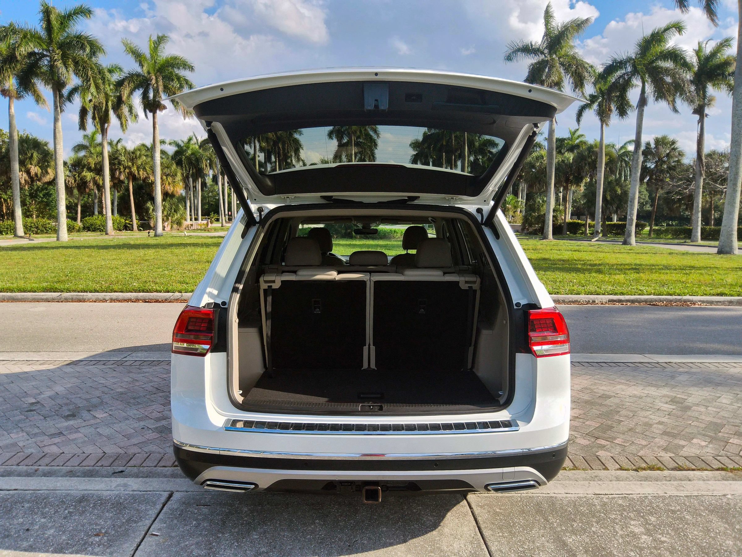 Used 2019 Volkswagen Atlas SEL Premium AWD/4WD image 19