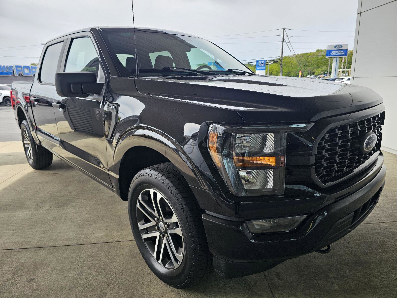 Used 2023 Ford F150 XL w/ STX Appearance Package AWD/4WD image 7