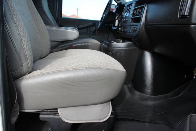 Used 2020 Chevrolet Express 3500 LT w/ LT Preferred Equipment Group RWD image 23