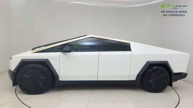 Used 2024 Tesla Cybertruck AWD Crew Cab image 10