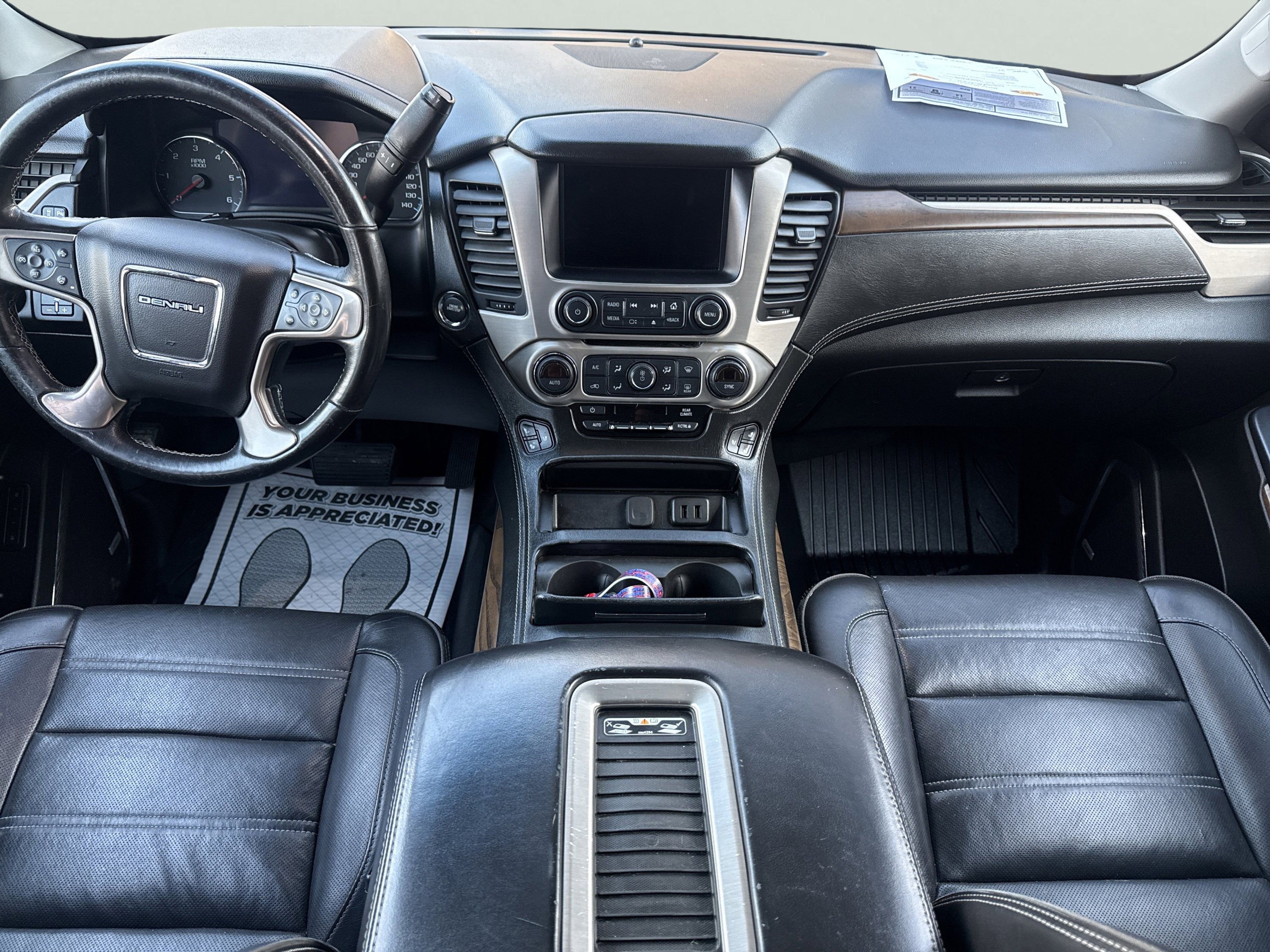 Used 2018 GMC Yukon XL Denali w/ Denali Ultimate Package image 17