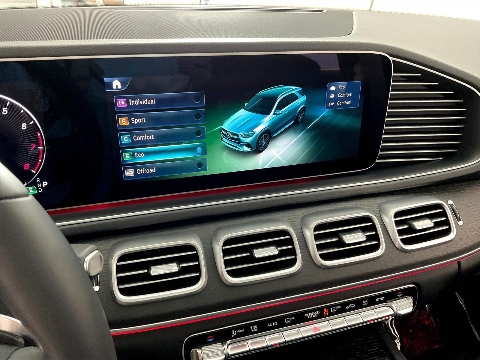 Certified 2025 Mercedes-Benz GLE 350 4MATIC image 39