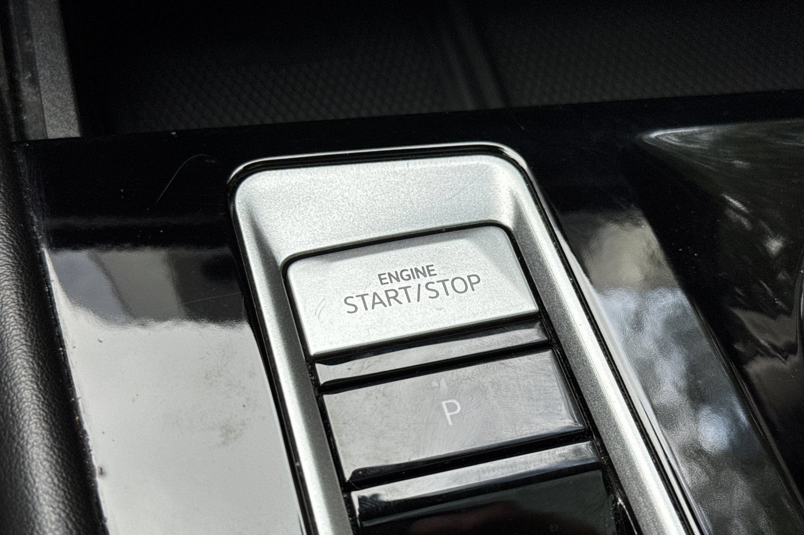 Used 2024 Volkswagen Atlas SE FWD image 24