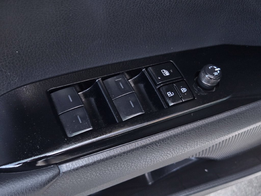 Used 2025 Toyota Camry LE FWD image 12
