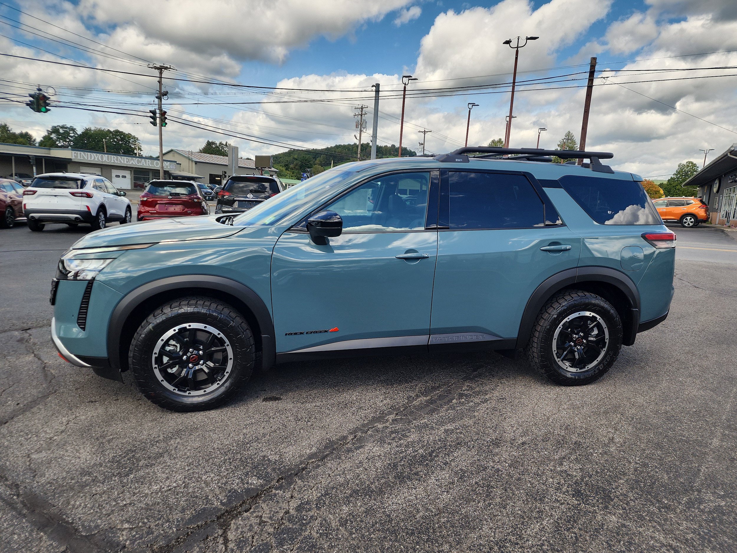 New 2026 Nissan Pathfinder Rock Creek w/ Rock Creek Premium Package AWD/4WD image 5