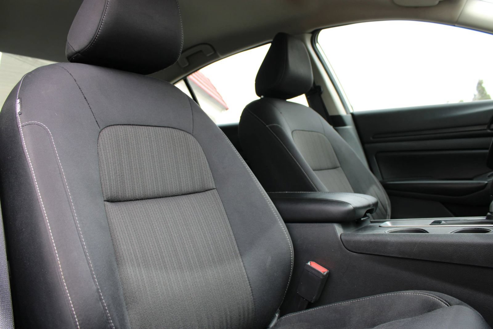 Used 2024 Nissan Altima 2.5 S FWD image 14