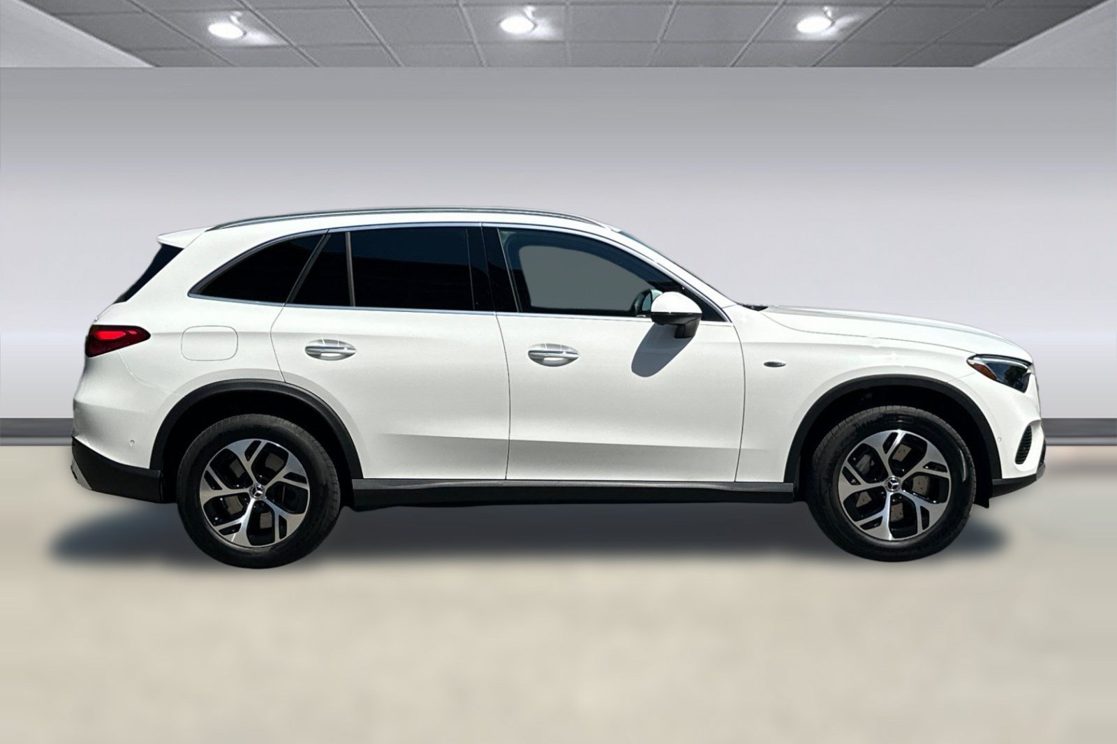 New 2025 Mercedes-Benz GLC 350e 4MATIC image 7