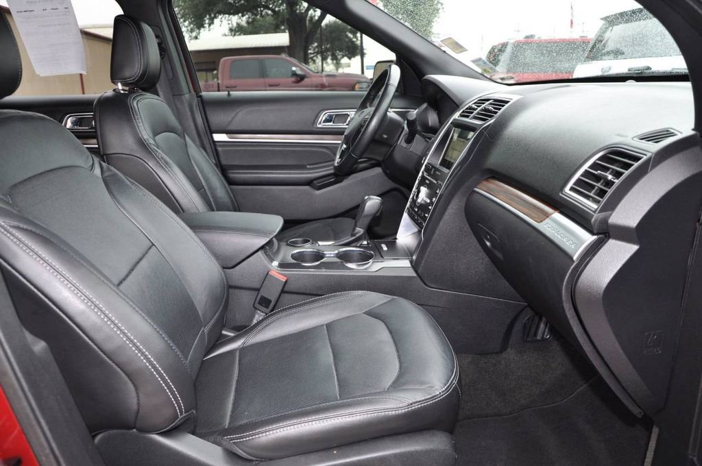 Used 2018 Ford Explorer Limited w/ Equipment Group 301A image 16