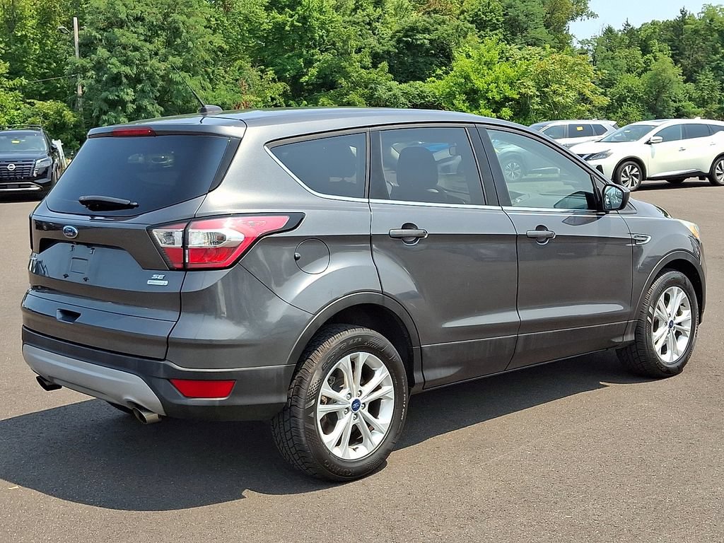 Used 2017 Ford Escape SE w/ SE Cold Weather Package FWD image 7