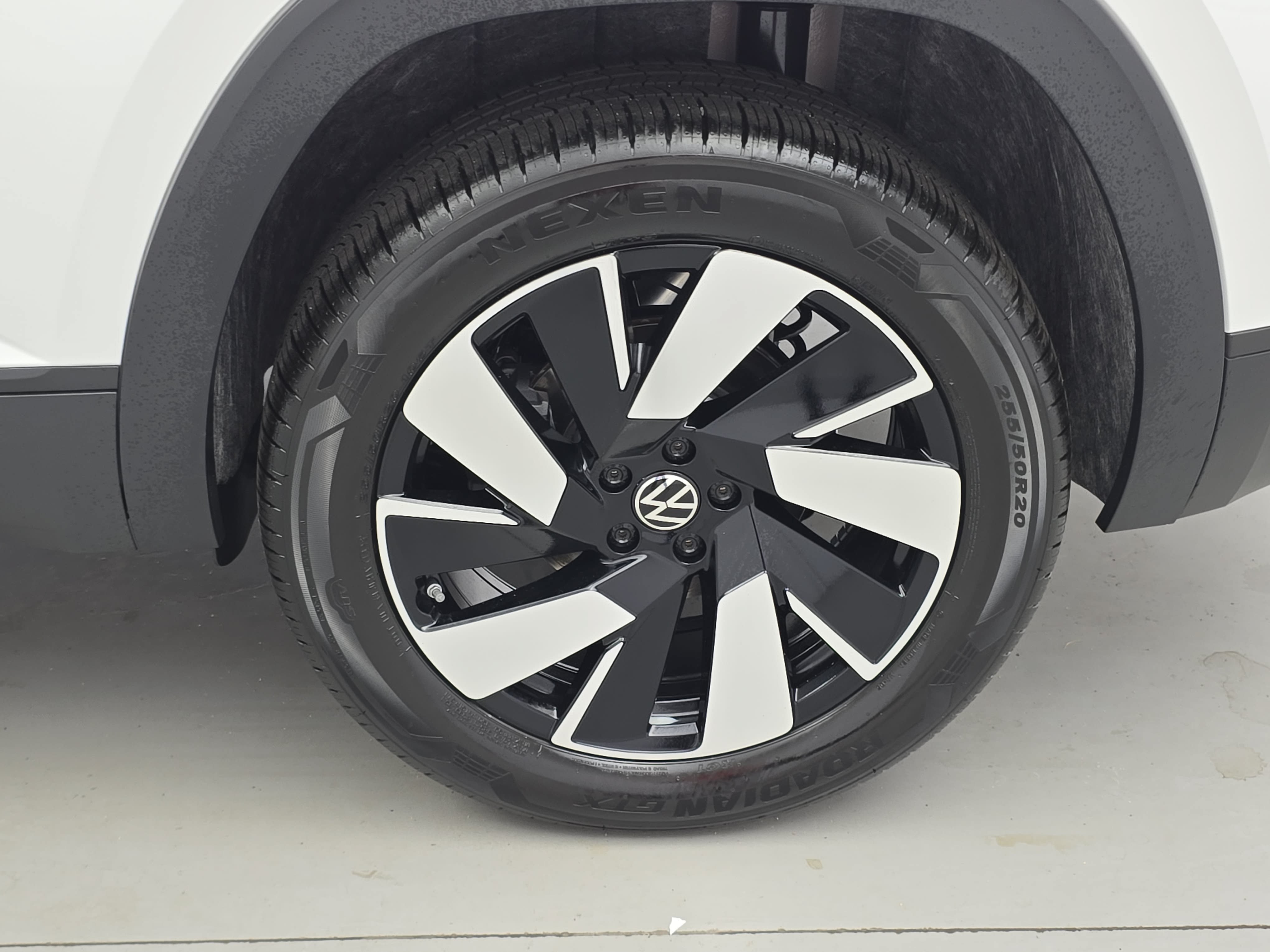 New 2026 Volkswagen Atlas Cross Sport SE AWD/4WD image 33