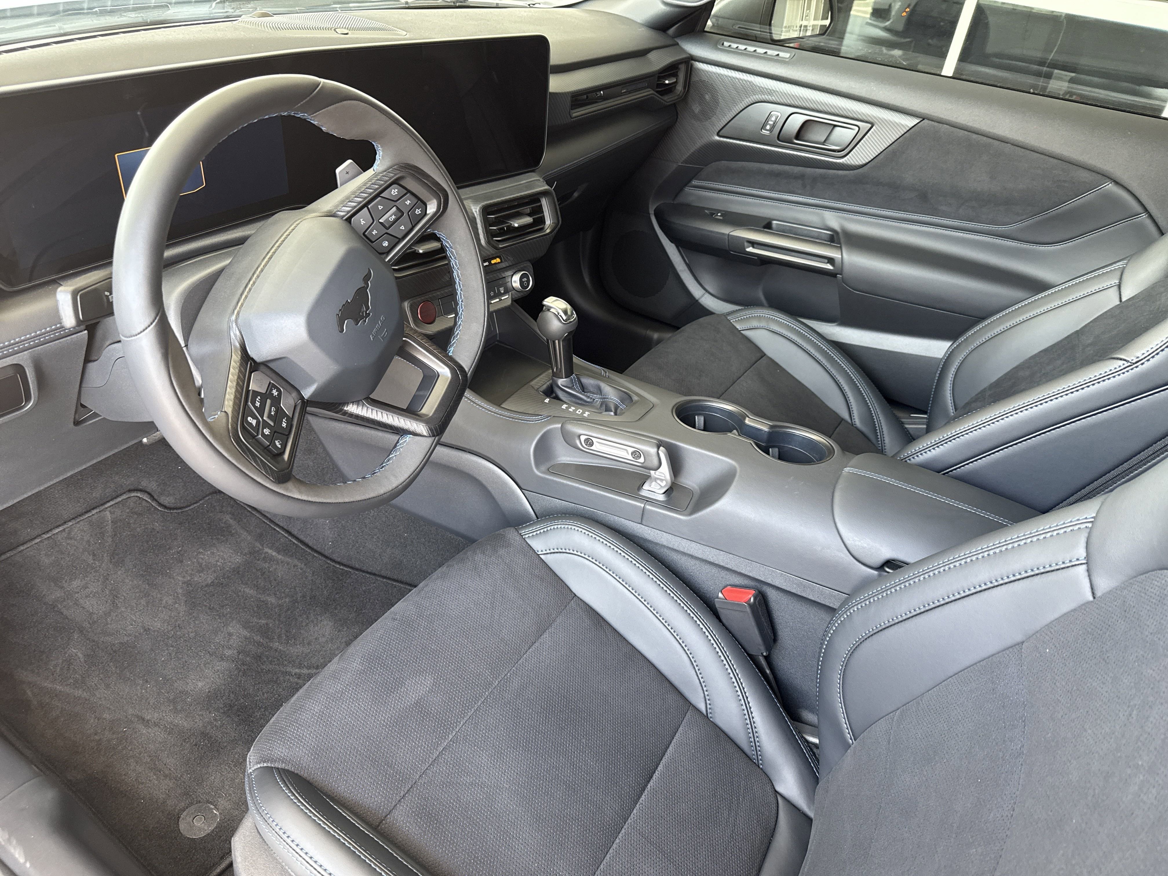 New 2025 Ford Mustang Dark Horse image 13