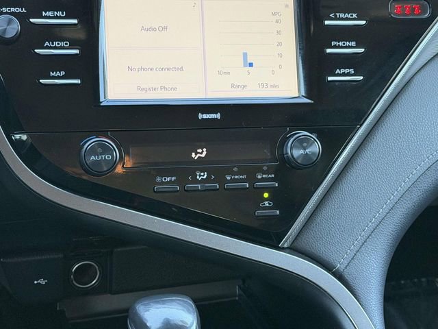 Used 2020 Toyota Camry SE image 17