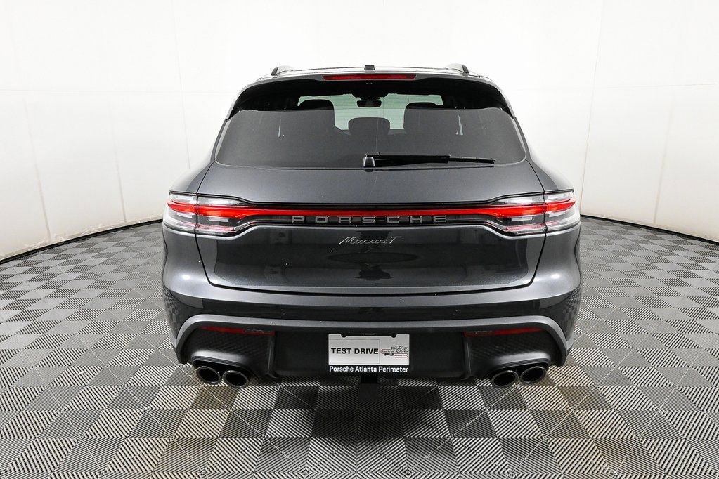 Certified 2026 Porsche Macan AWD/4WD image 29