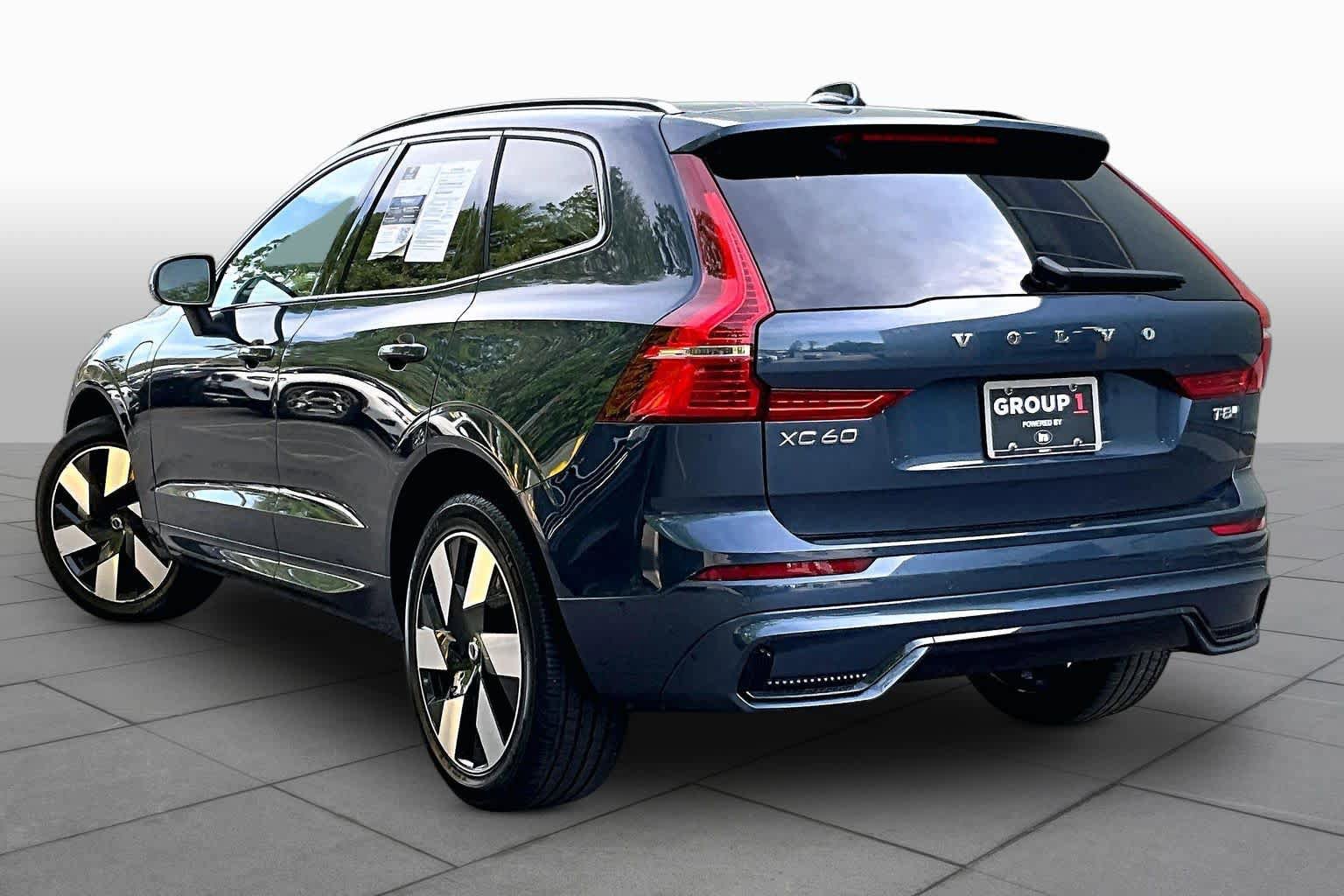 Used 2025 Volvo XC60 T8 Plus w/ Climate Package AWD/4WD image 12