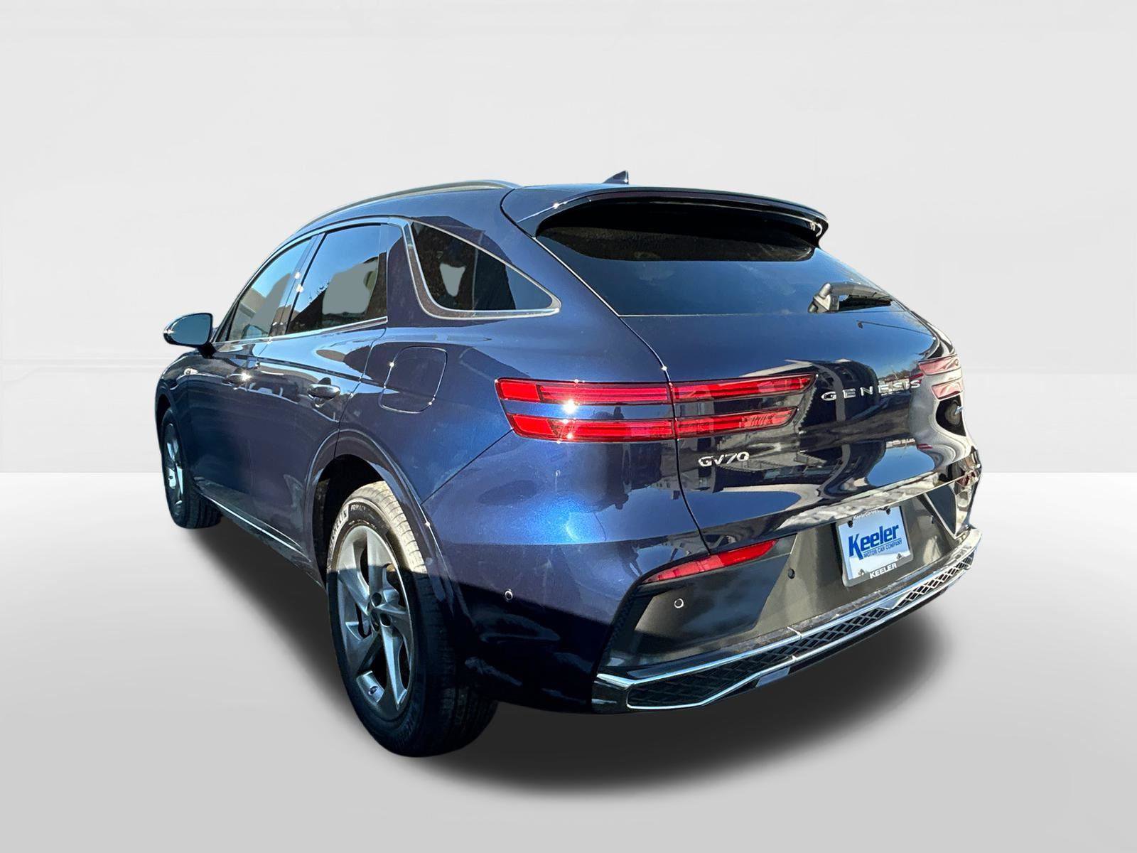 Used 2026 Genesis GV70 2.5T Advanced image 4