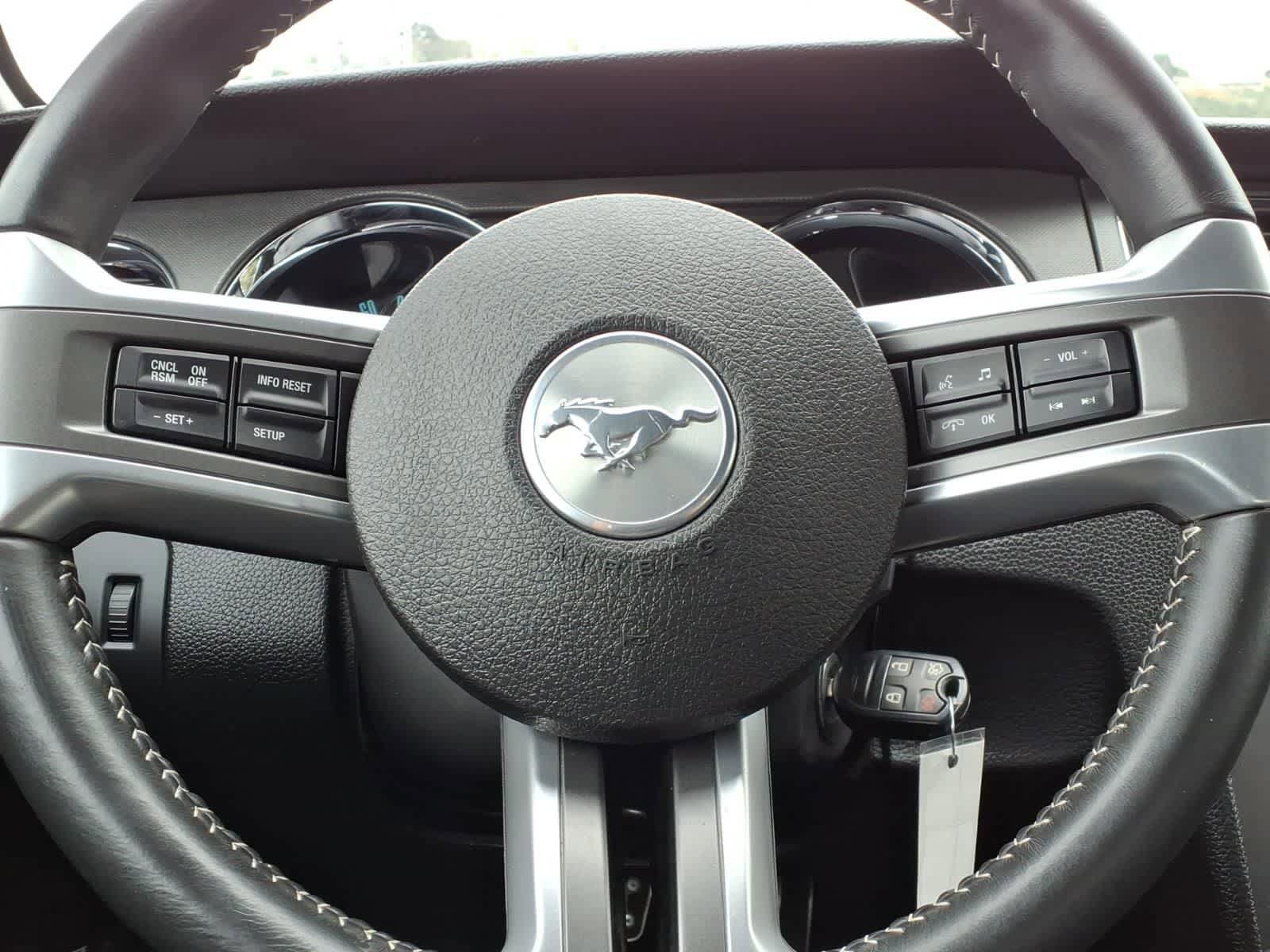 Used 2013 Ford Mustang Coupe RWD image 16