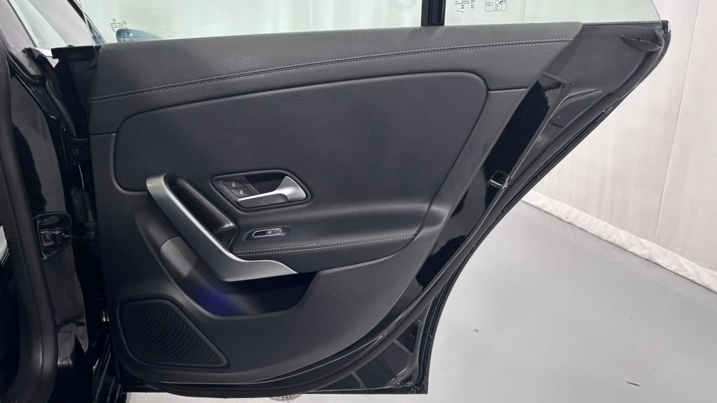 Certified 2024 Mercedes-Benz CLA 250 4MATIC image 27