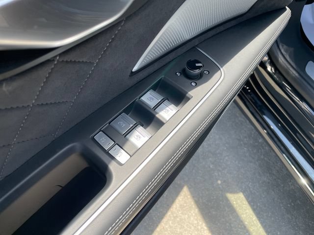 Used 2023 Audi S8 AWD/4WD image 21