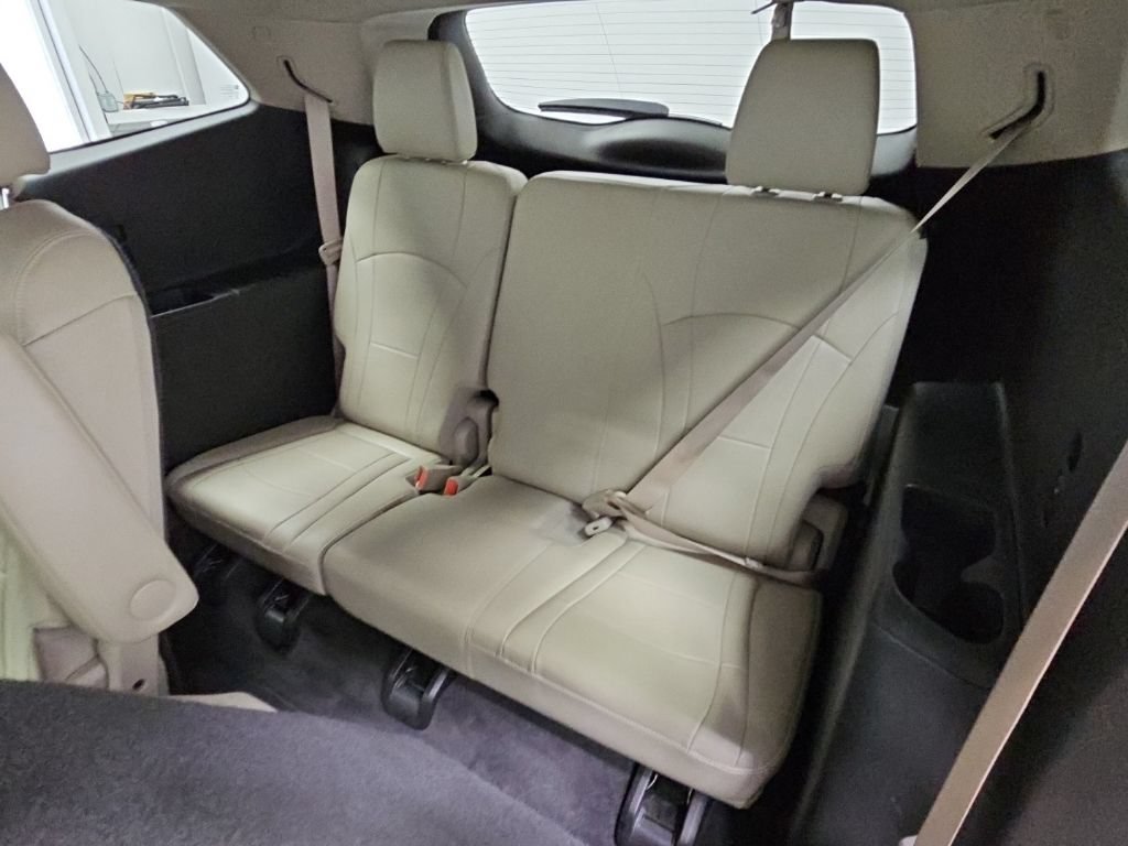 Used 2019 Buick Enclave Essence FWD image 30