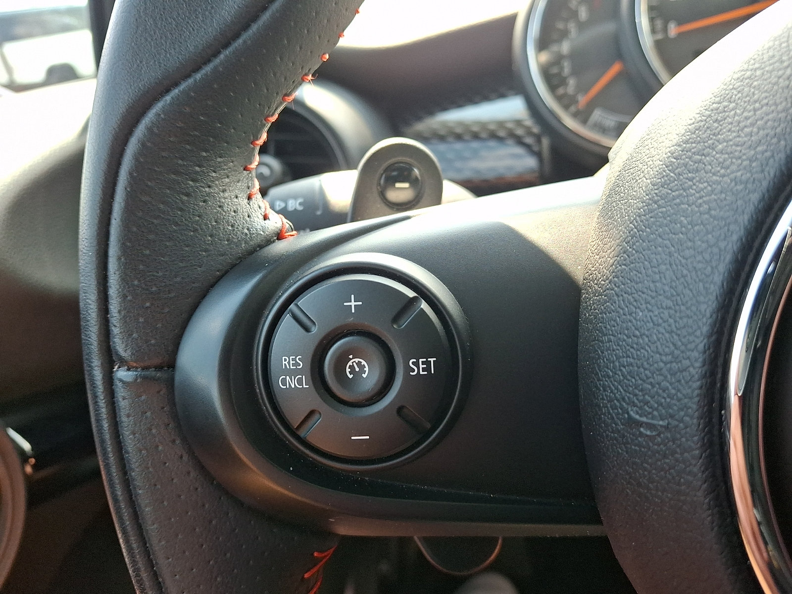Used 2019 MINI Cooper S w/ Signature Upholstery Package FWD image 19