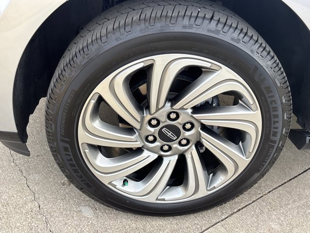 Used 2022 Lincoln Navigator Reserve image 14