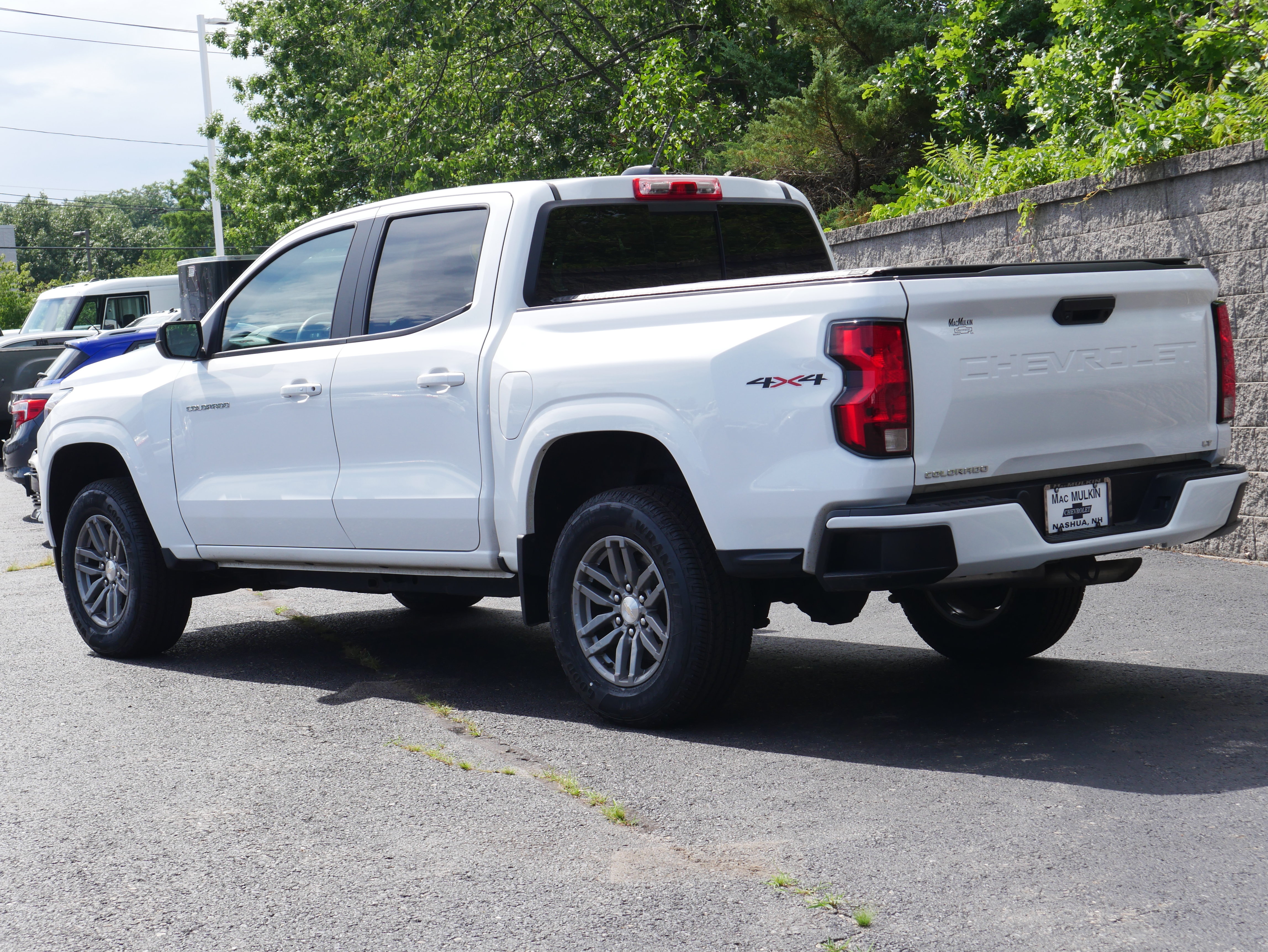 Certified 2023 Chevrolet Colorado LT w/ LT Convenience Package AWD/4WD image 4
